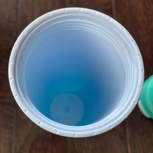 DAVIDsTEA insulated thermos, tumbler, like new - Picture 6 of 7